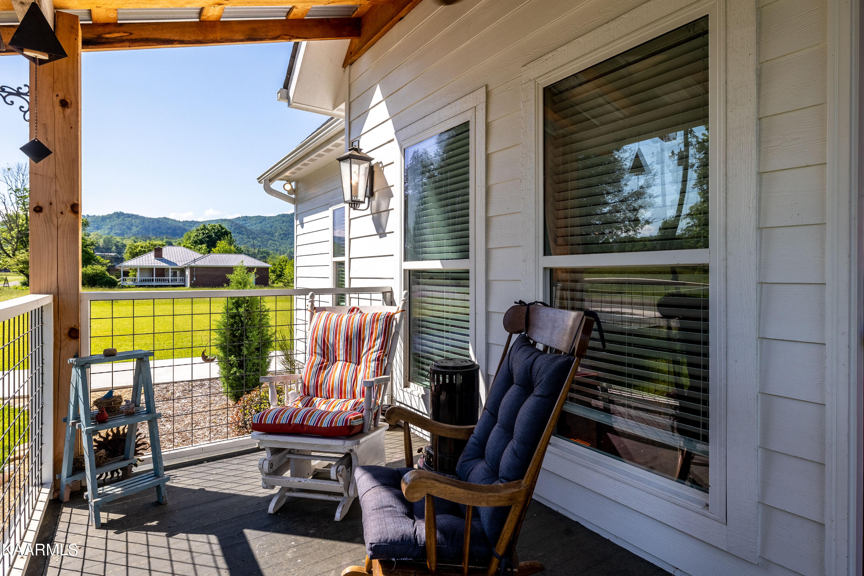 310 Sandy Lane Townsend, TN 37882 - Photo 7 of 50 310Sandyln-9