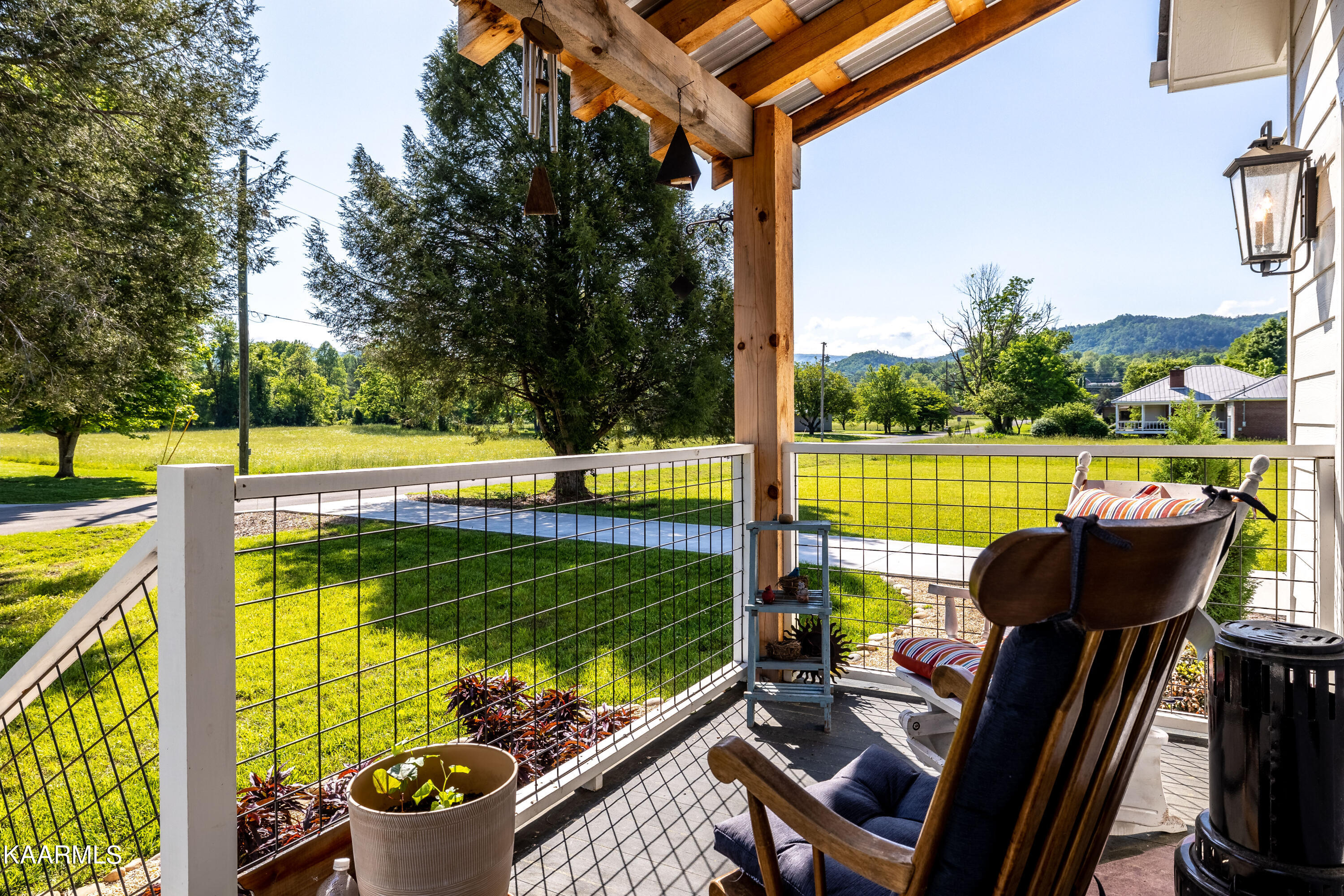 310 Sandy Lane Townsend, TN 37882 - Photo 8 of 50 310Sandyln-10