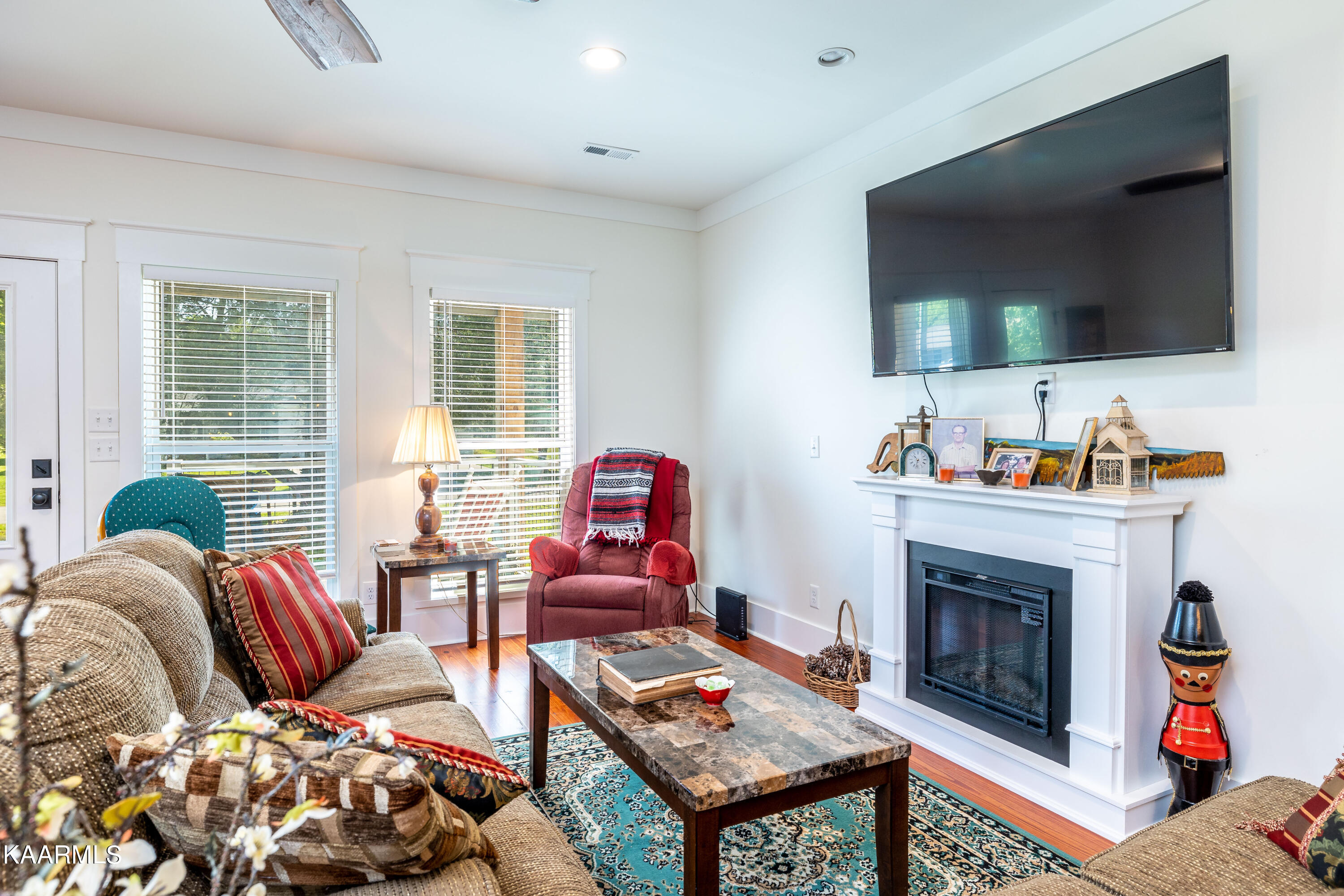 310 Sandy Lane Townsend, TN 37882 - Photo 10 of 50 310Sandyln-22