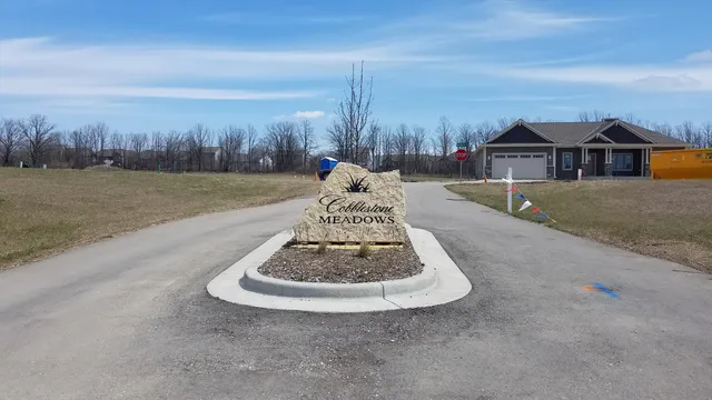 $89,500 | W208N16295 Renee Way, Unit LT4, Jackson, WI 53037