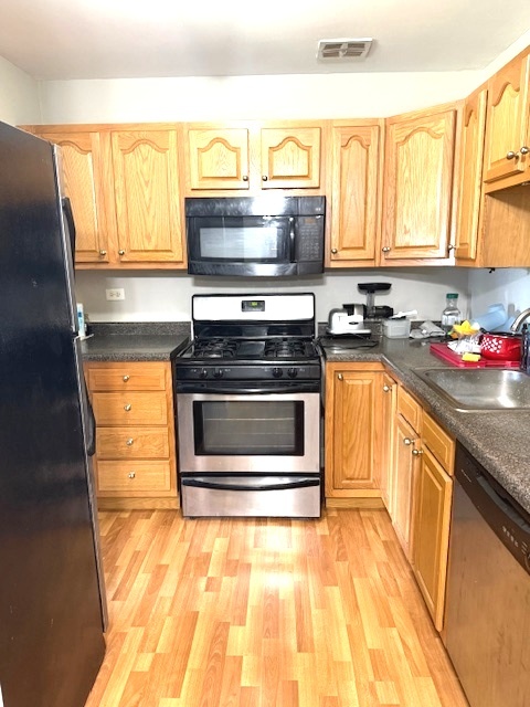 16W535 79th Street, Unit 203 Willowbrook, IL 60527 - Photo 7 of 11