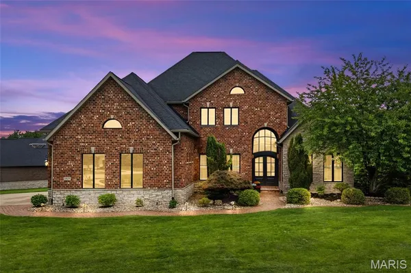 $925,000 | 8424 Rock Ridge Court, Edwardsville, IL 62025