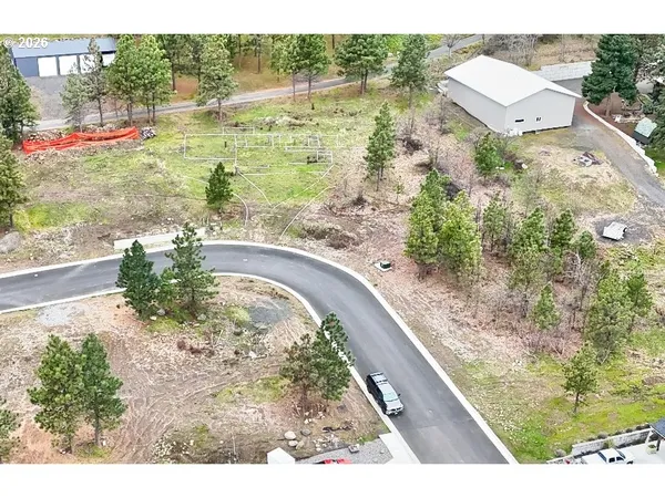 a view of a lake view