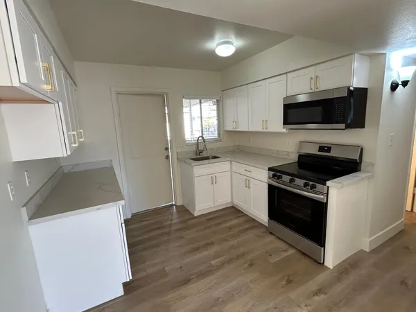 $1,325 | 11202 West Nevada Avenue, Youngtown, AZ 85363