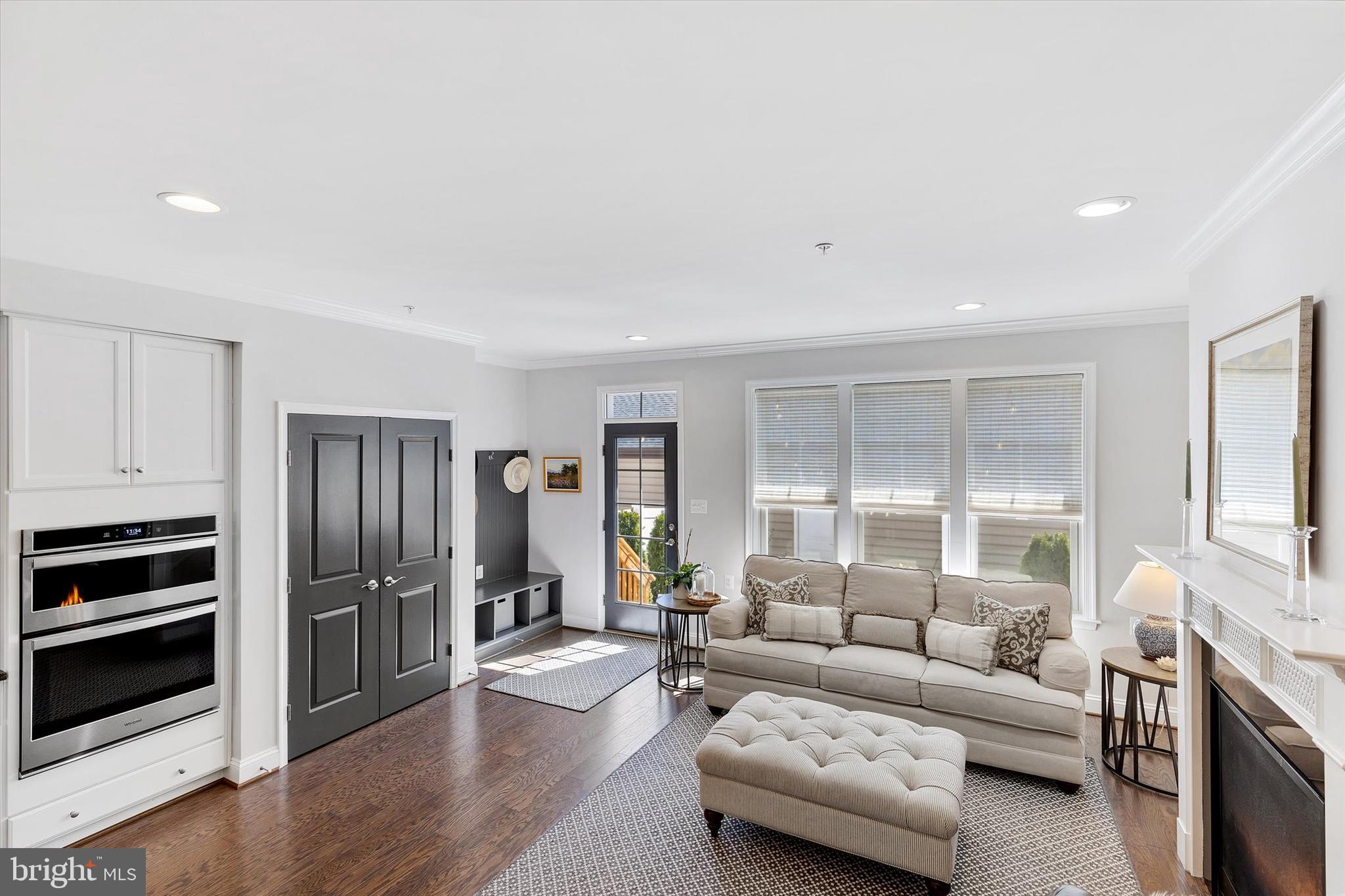 924 Lindley Road Frederick, MD 21701 - Photo 13 of 46 a living room with furniture and a window