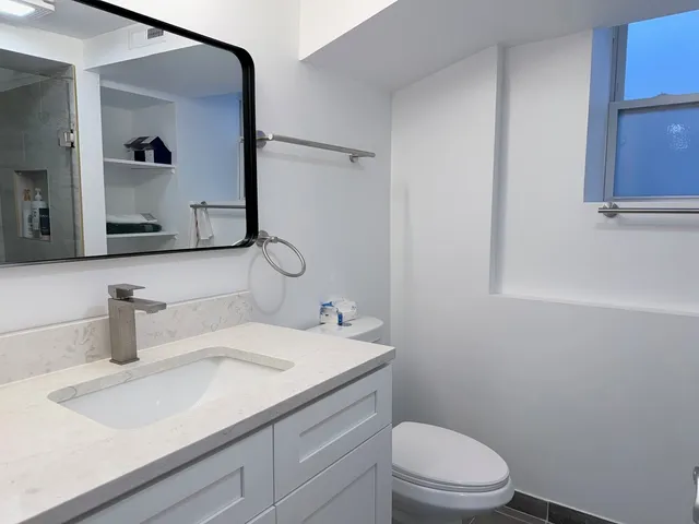 $1,700 | 3029 South Keeley Street, Unit B, Chicago, IL 60608