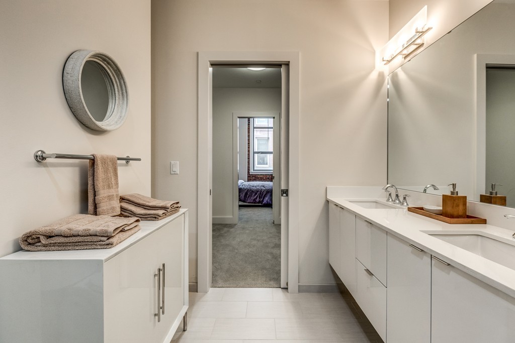 121 Portland Street, Unit 202 Boston, MA 02114 - Photo 24 of 30