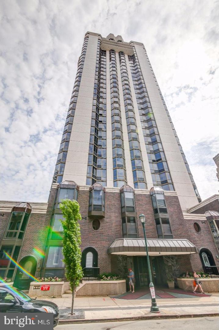 2020 Walnut Street, Unit 8J Philadelphia, PA 19103 - Photo 24 of 24