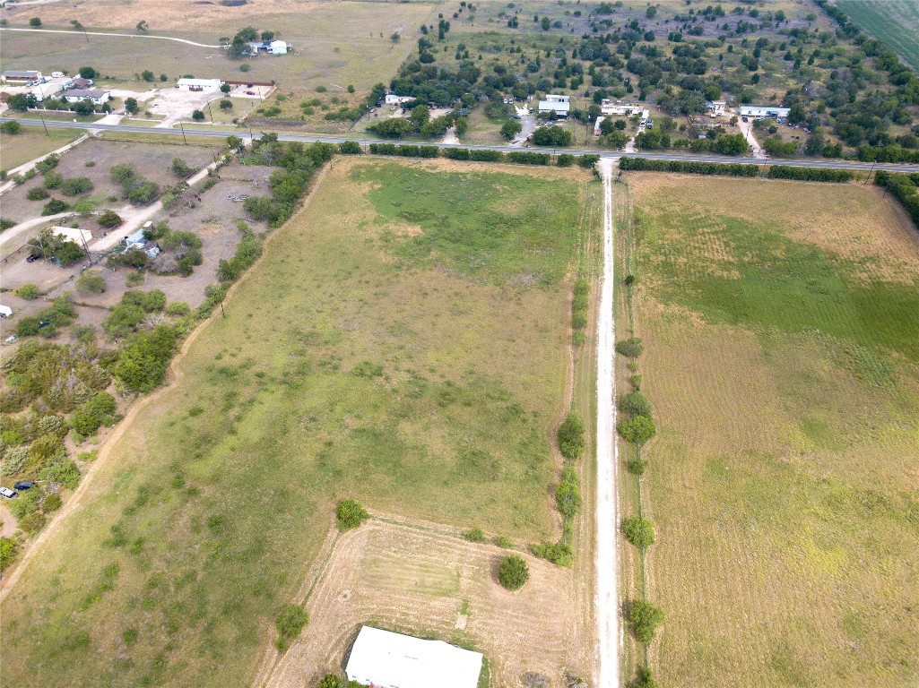 1 11209-tract Road Del Valle, TX 78617 - Photo 32 of 39 a view of a city