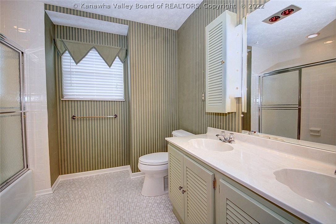 1715 Sierra Road Charleston, WV 25314 - Photo 21 of 30 Gallery Image 21