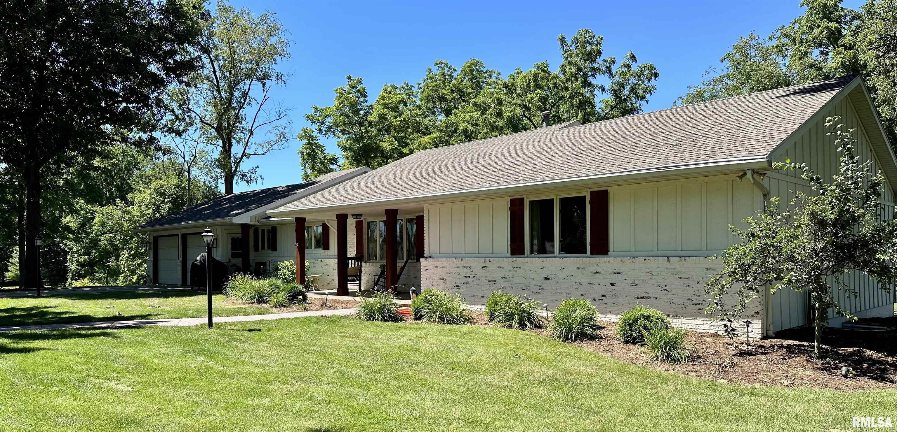 8813 West Pfeiffer Road Mapleton, IL 61547 - Photo 2 of 32