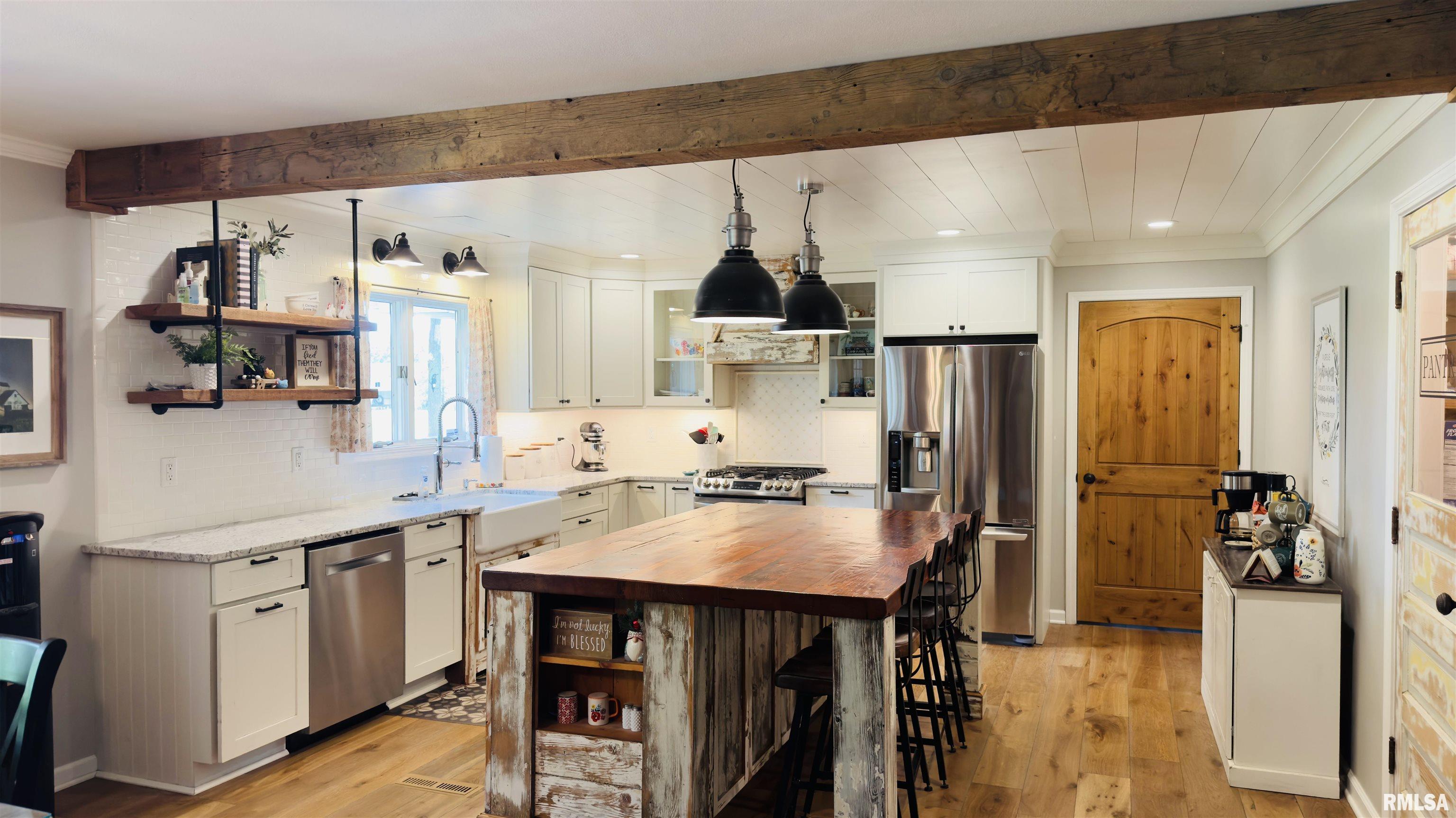 8813 West Pfeiffer Road Mapleton, IL 61547 - Photo 4 of 32