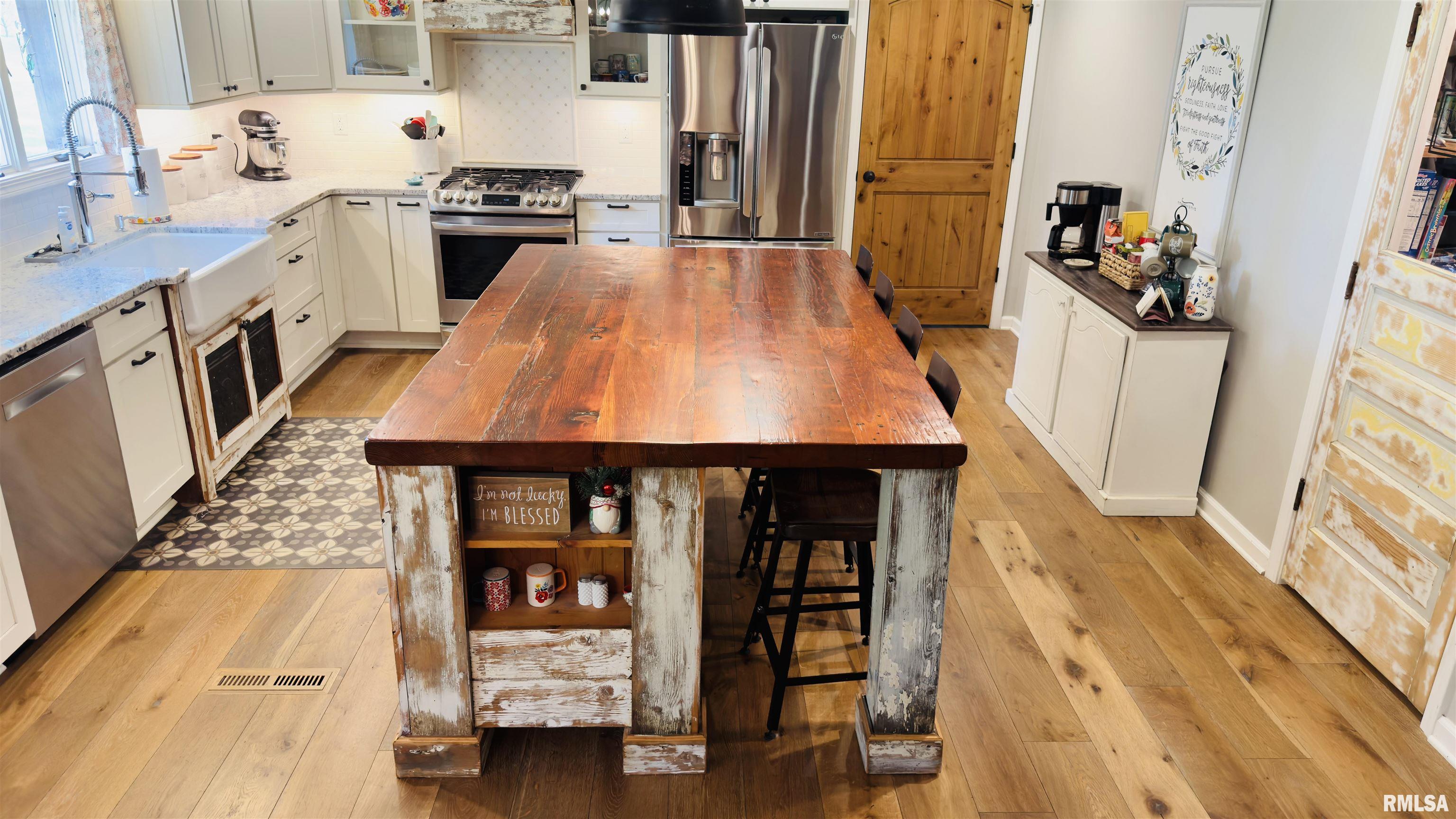 8813 West Pfeiffer Road Mapleton, IL 61547 - Photo 6 of 32