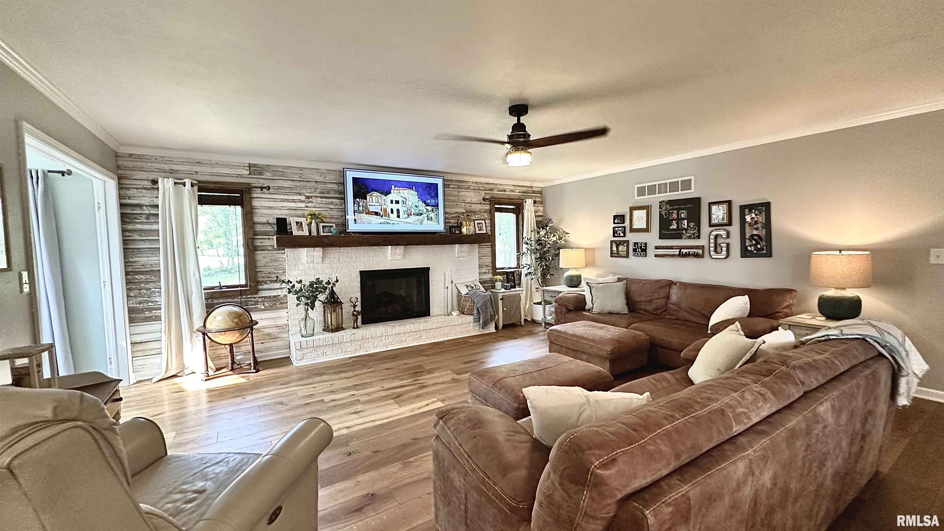 8813 West Pfeiffer Road Mapleton, IL 61547 - Photo 7 of 32