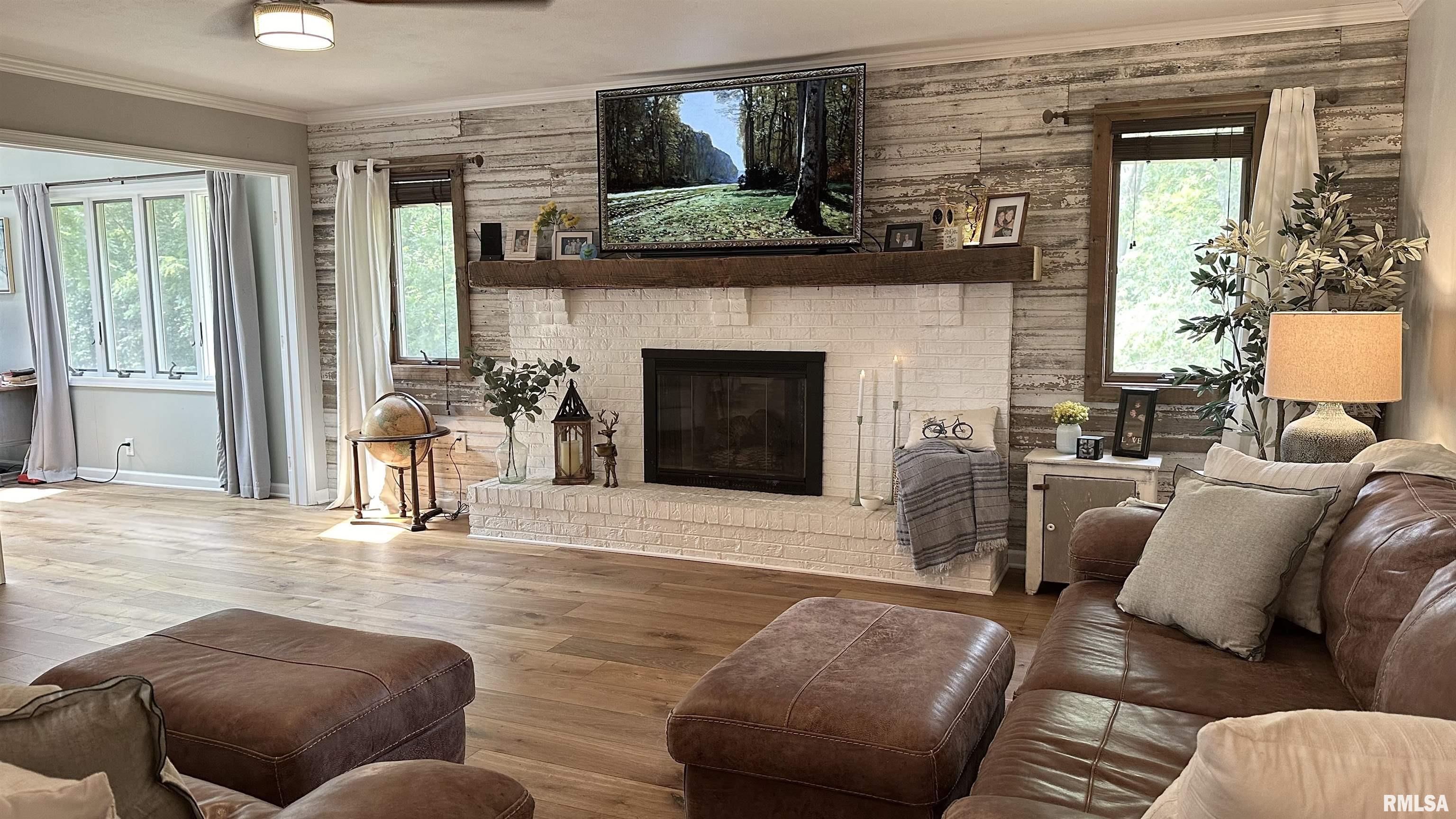 8813 West Pfeiffer Road Mapleton, IL 61547 - Photo 9 of 32