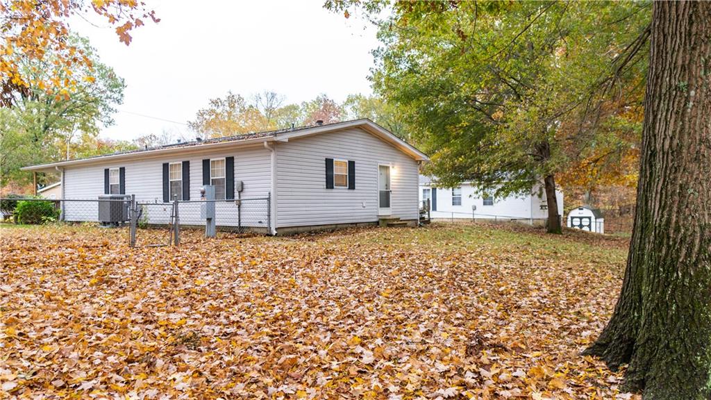 199 Lazy River Road Cloverdale, IN 46120 - Photo 8 of 46 Gallery Image 8