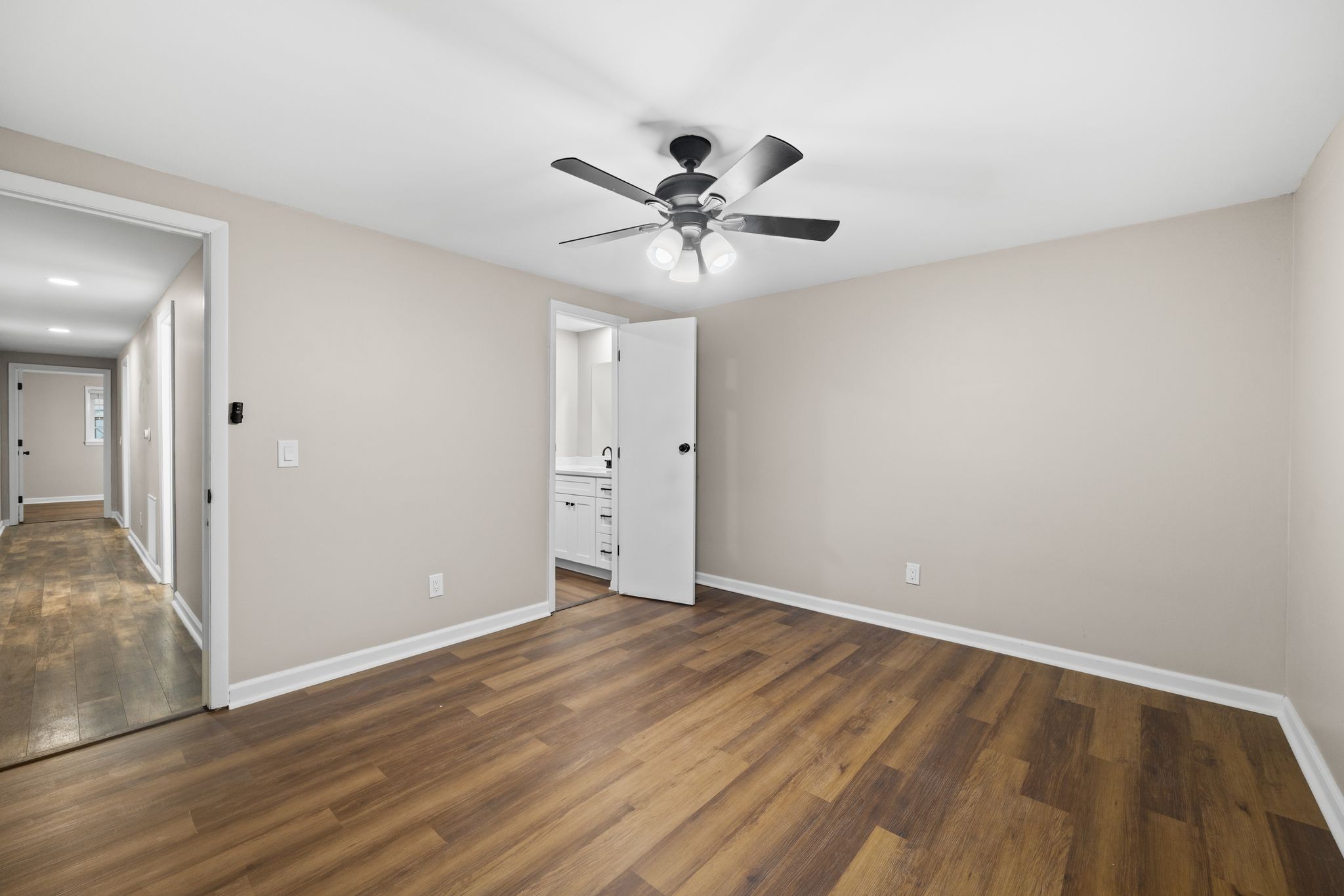 133 Mockerson Road Leoma, TN 38468 - Photo 23 of 33 wooden floor in an empty room