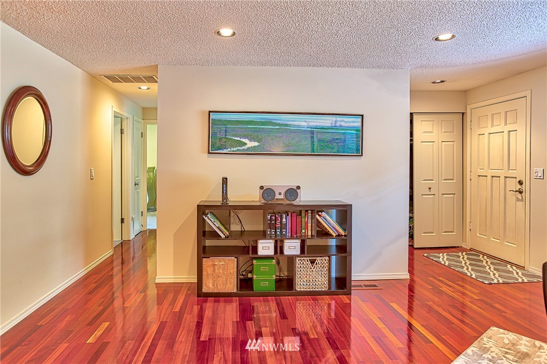 21924 3rd Place West Bothell, WA 98021 - Photo 5 of 20