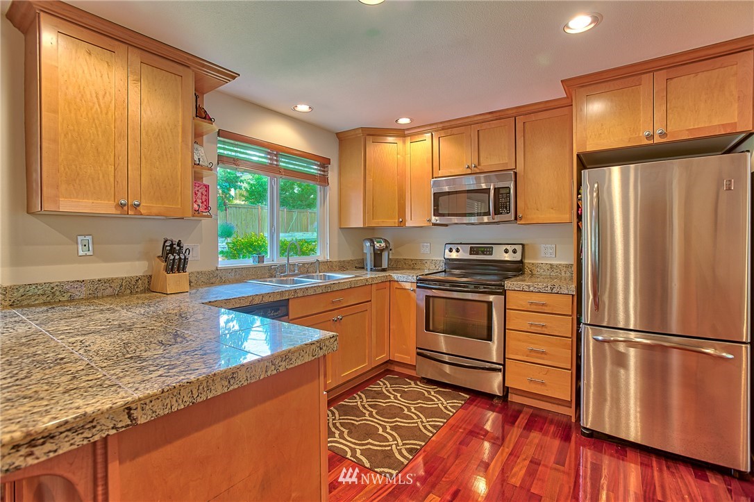 21924 3rd Place West Bothell, WA 98021 - Photo 8 of 20