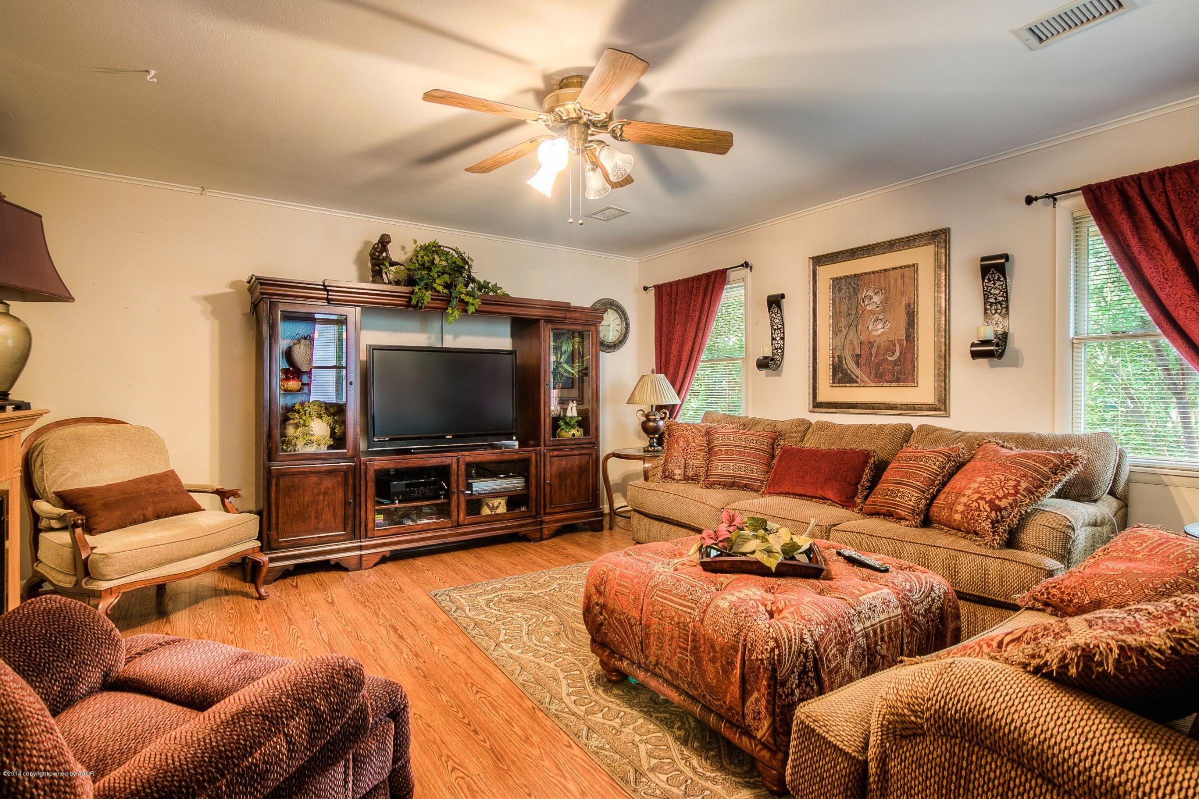 5306 Randolph Road Amarillo, TX 79106 - Photo 12 of 28 4th Bedroom - 3rd Living Area