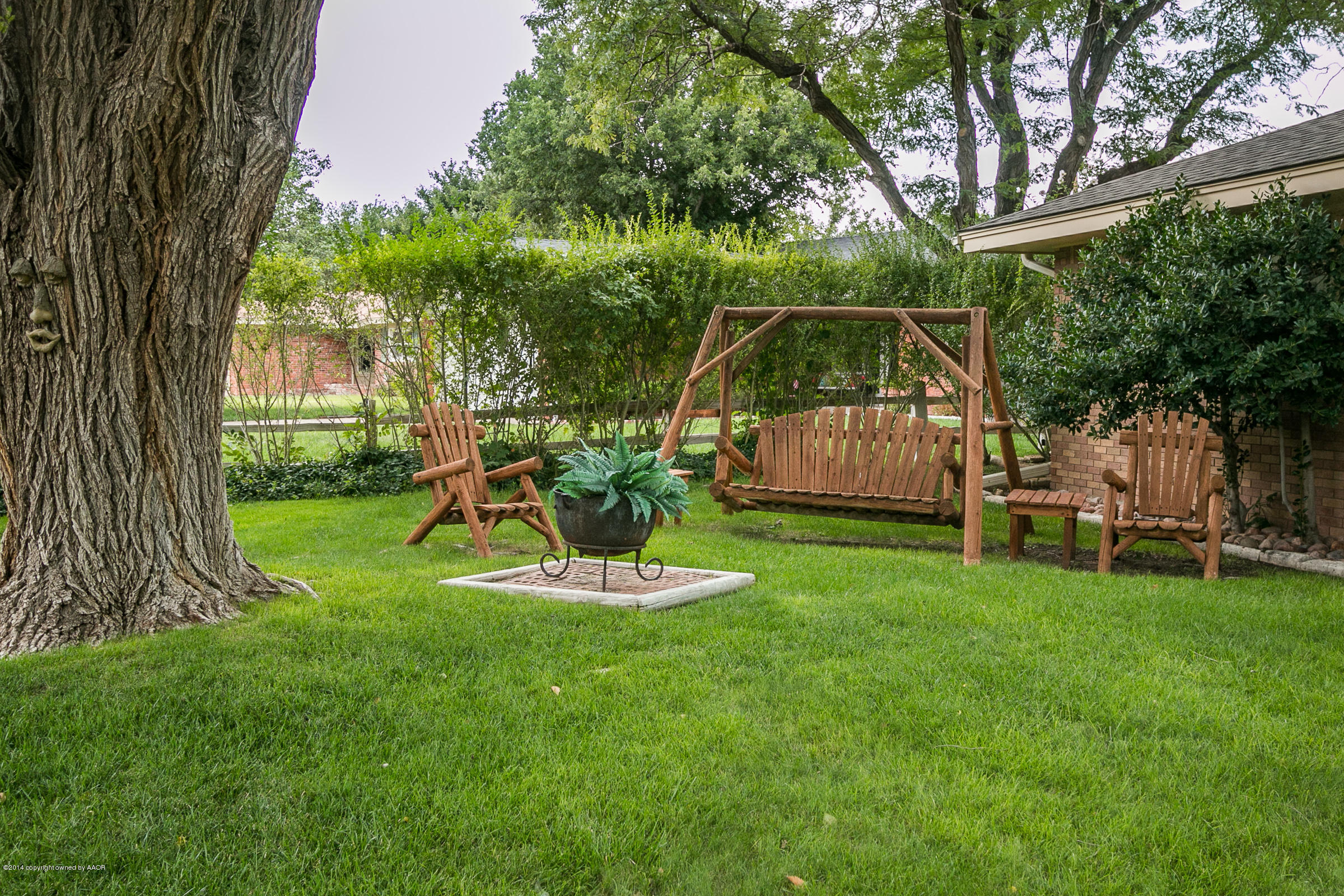 5306 Randolph Road Amarillo, TX 79106 - Photo 24 of 28 028_Front Sitting Area