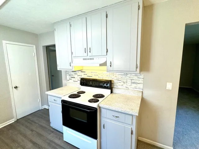 $1,050 | 1401 Lazy Brook, Unit A, Tallahassee, FL 32301