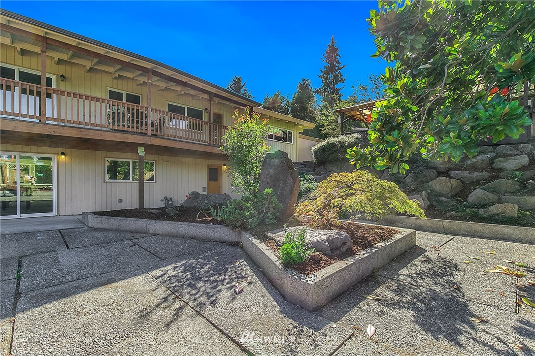 500 Northwest 4th Place Renton, WA 98057 - Photo 12 of 25