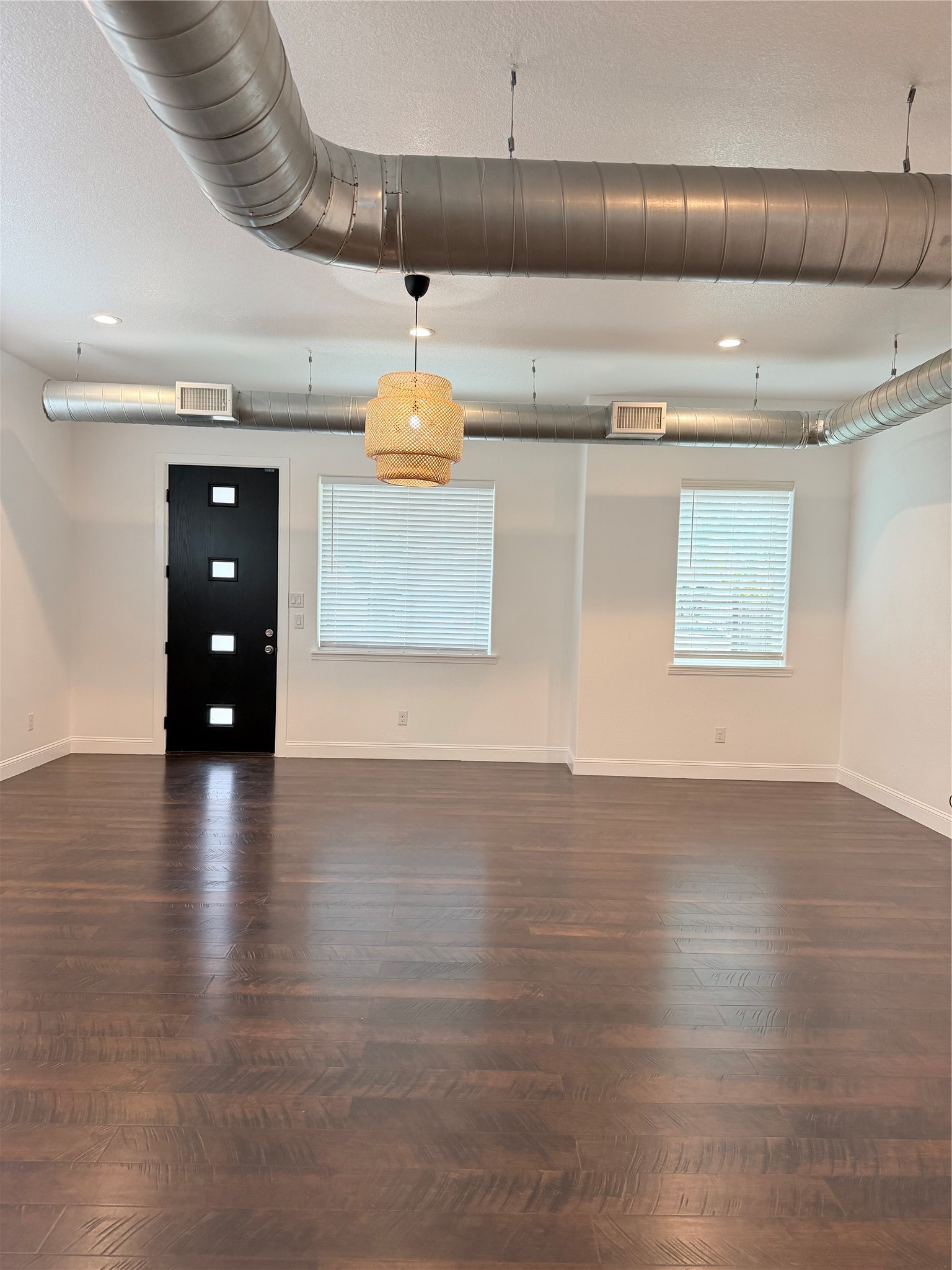 202 North York Street Houston, TX 77003 - Photo 1 of 17