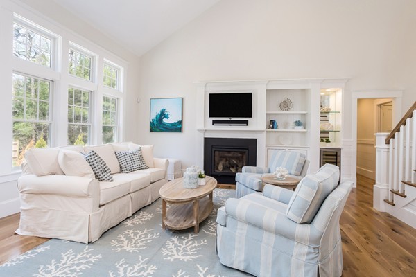 67 Hollingsworth Road Barnstable, MA 02655 - Photo 1 of 30 Gallery Image 1