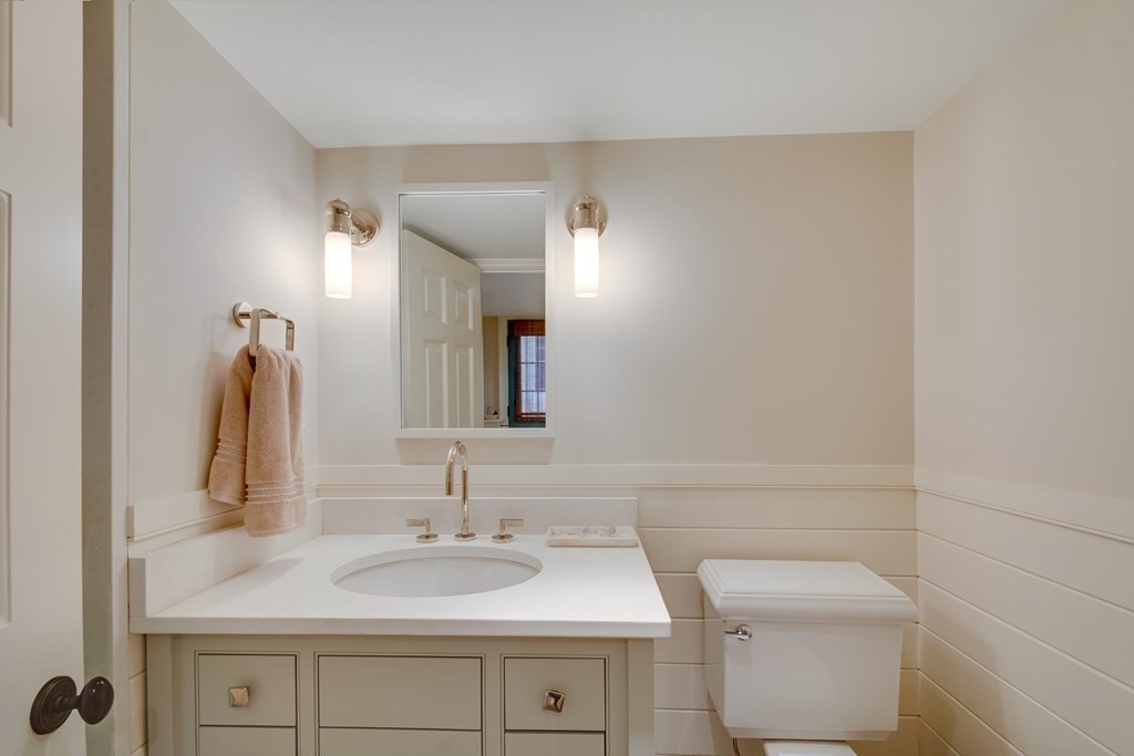 184 North Street Stoneham, MA 02180 - Photo 25 of 31