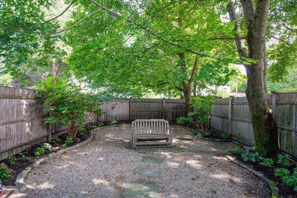 184 North Street Stoneham, MA 02180 - Photo 28 of 31