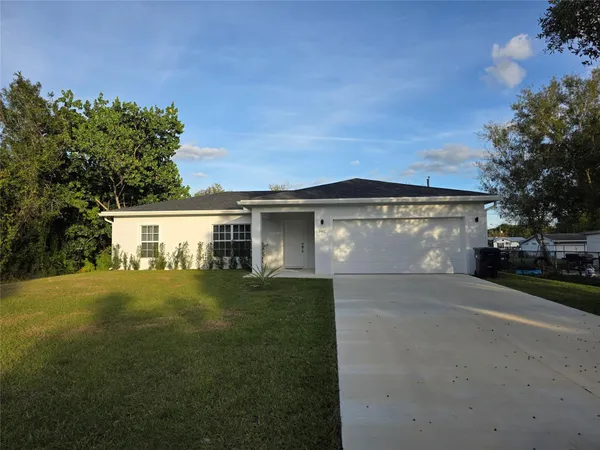 $2,600 | 3442 Northwest 36th Avenue, Okeechobee, FL 34972