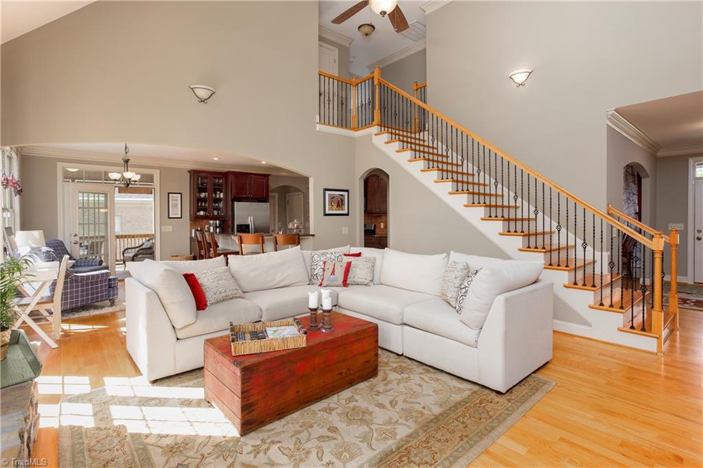 3585 Campton Ridge Road Pfafftown, NC 27040 - Photo 5 of 30 Living Room