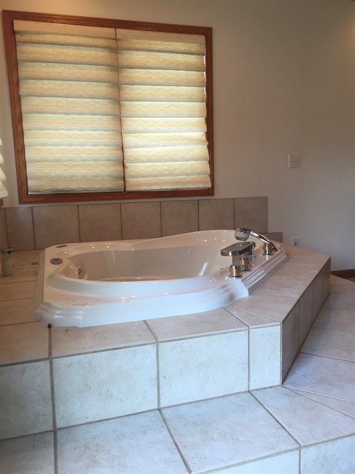 11631 South 41 Road Cadillac, MI 49601 - Photo 17 of 27 1798833-16.JPG