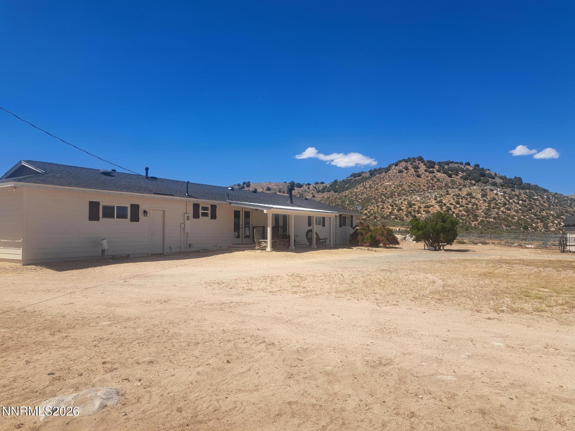 110 Quarterhorse Circle Reno, NV 89508 - Photo 7 of 36 20260603_145051