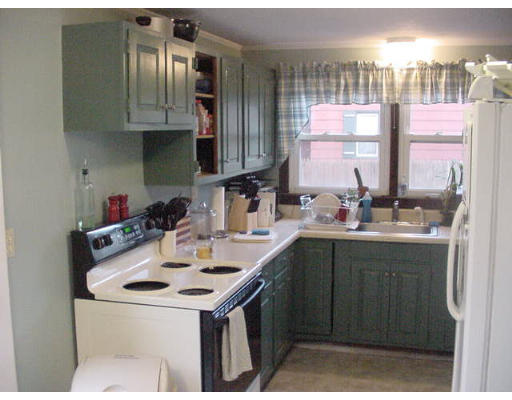 171 Log Plain Road Greenfield, MA 01301 - Photo 9 of 14 Gallery Image 9