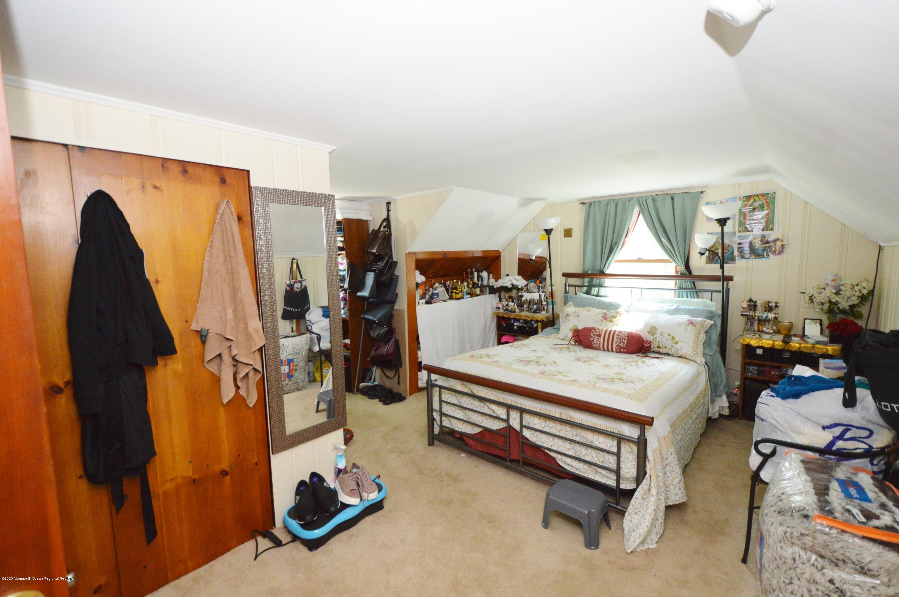 88 Oak Hill Road Red Bank, NJ 07701 - Photo 19 of 28 3RD BEDROOM