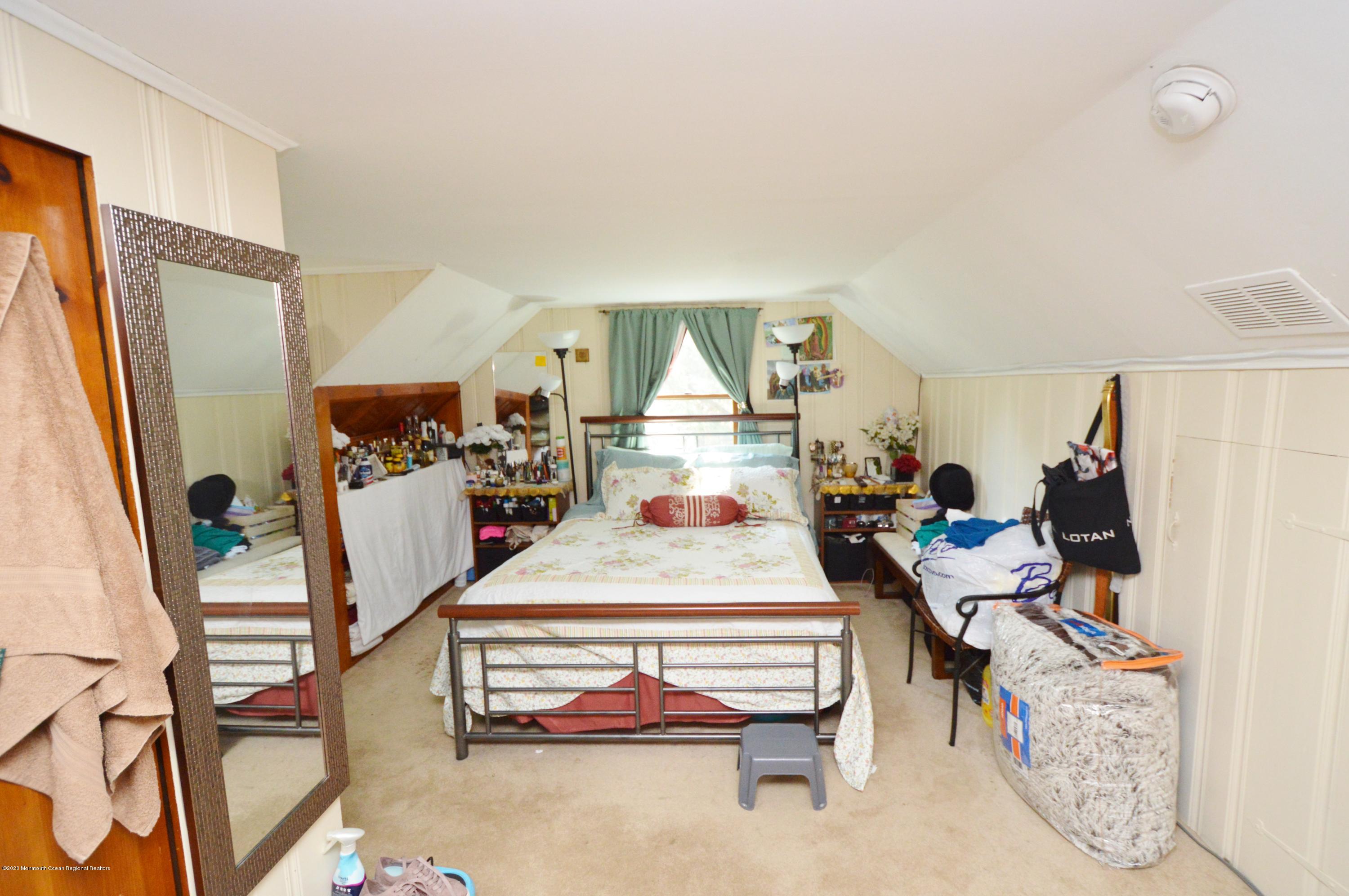 88 Oak Hill Road Red Bank, NJ 07701 - Photo 20 of 28 ADDITIONAL VIEW OF 3RD BEDROOM