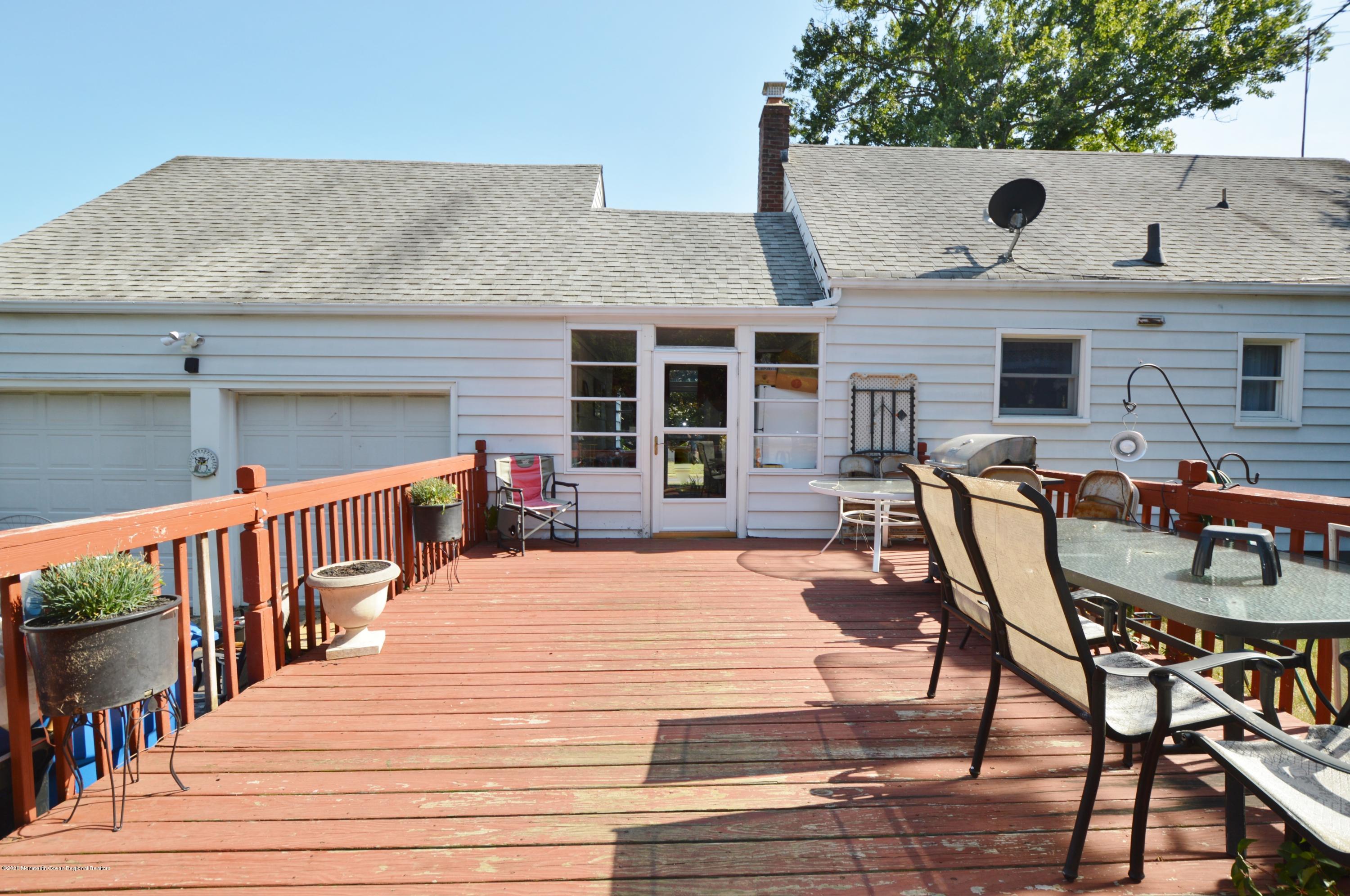 88 Oak Hill Road Red Bank, NJ 07701 - Photo 27 of 28 LARGE DECK FOR FAMILY BARBECUES