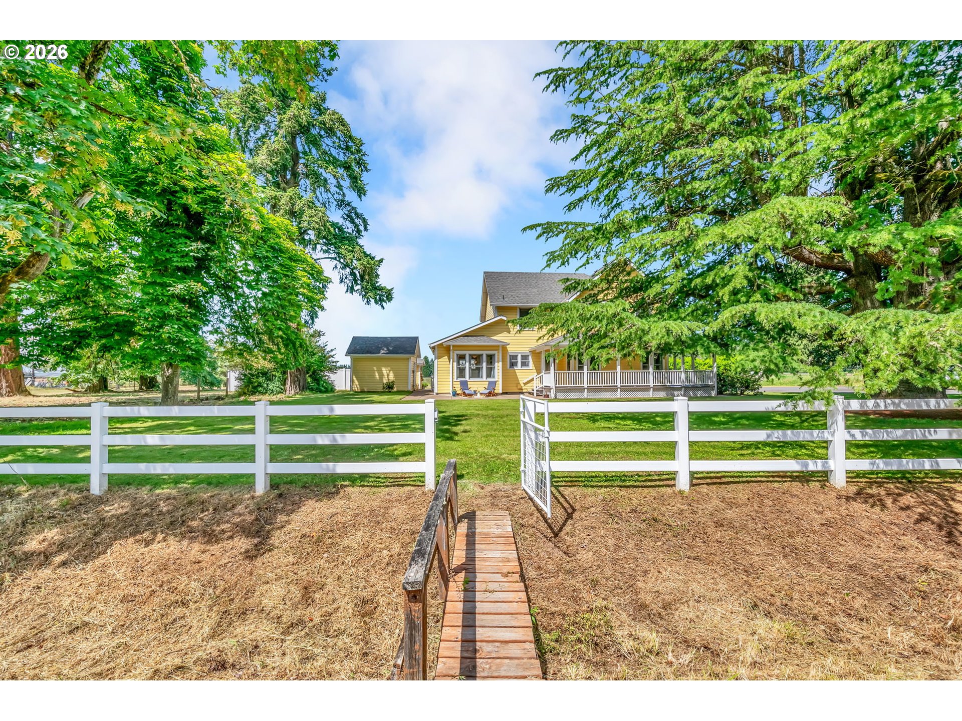34671 Mathews Road Eugene, OR 97405 - Photo 2 of 47