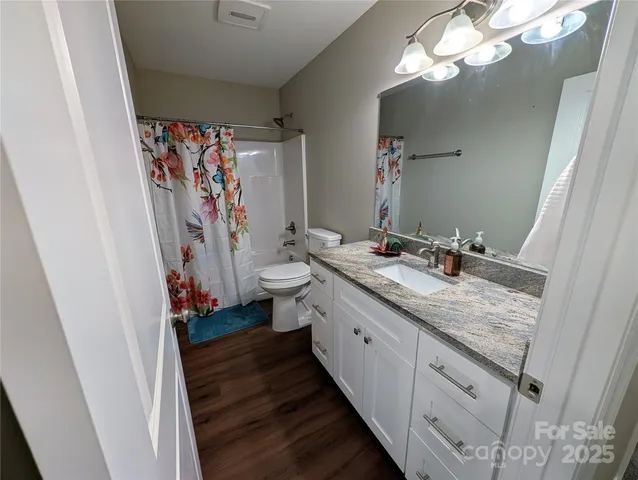 $398,900 | 9 Half Moon Drive, Swannanoa, NC 28778