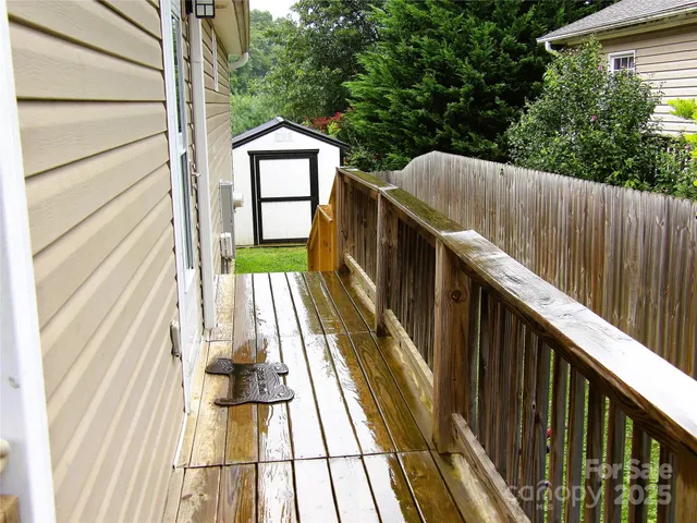 $398,900 | 9 Half Moon Drive, Swannanoa, NC 28778