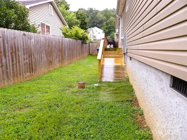 $398,900 | 9 Half Moon Drive, Swannanoa, NC 28778