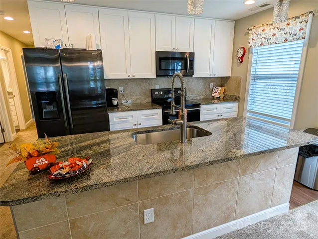 $398,900 | 9 Half Moon Drive, Swannanoa, NC 28778