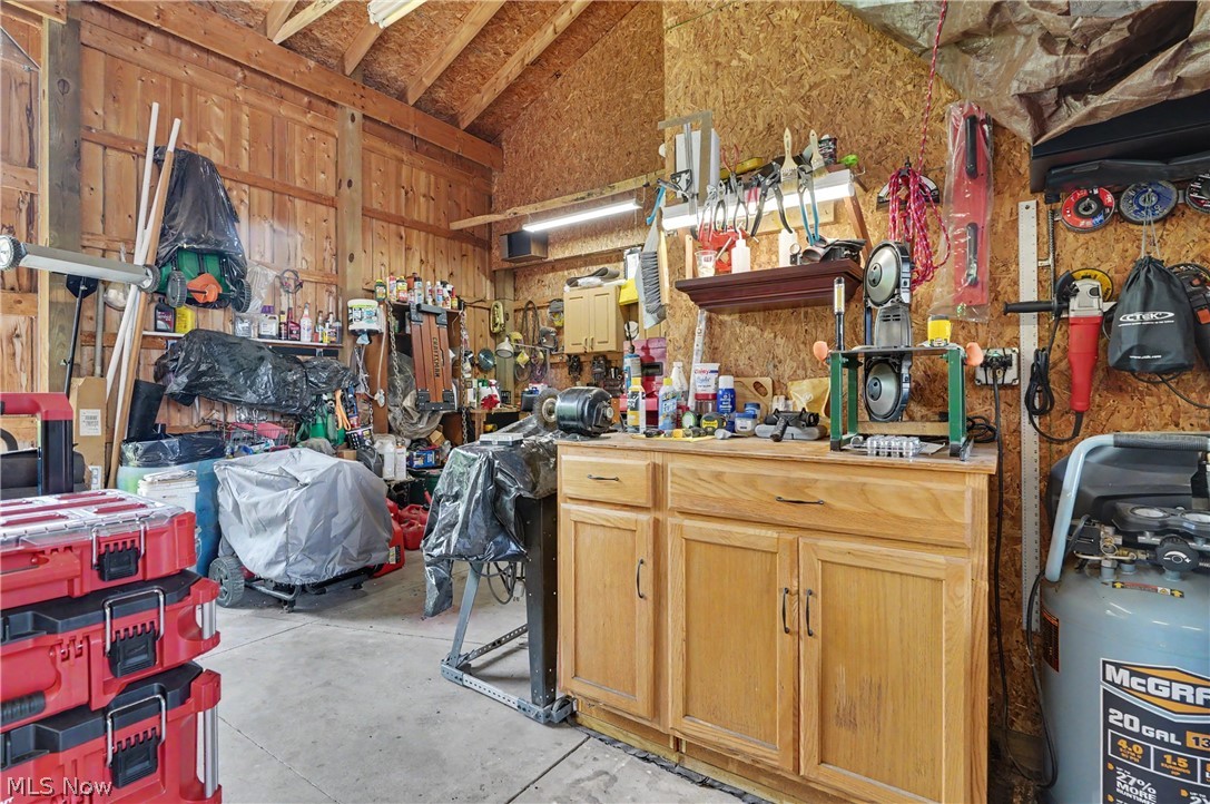 4473 State Road Medina, OH 44256 - Photo 31 of 48