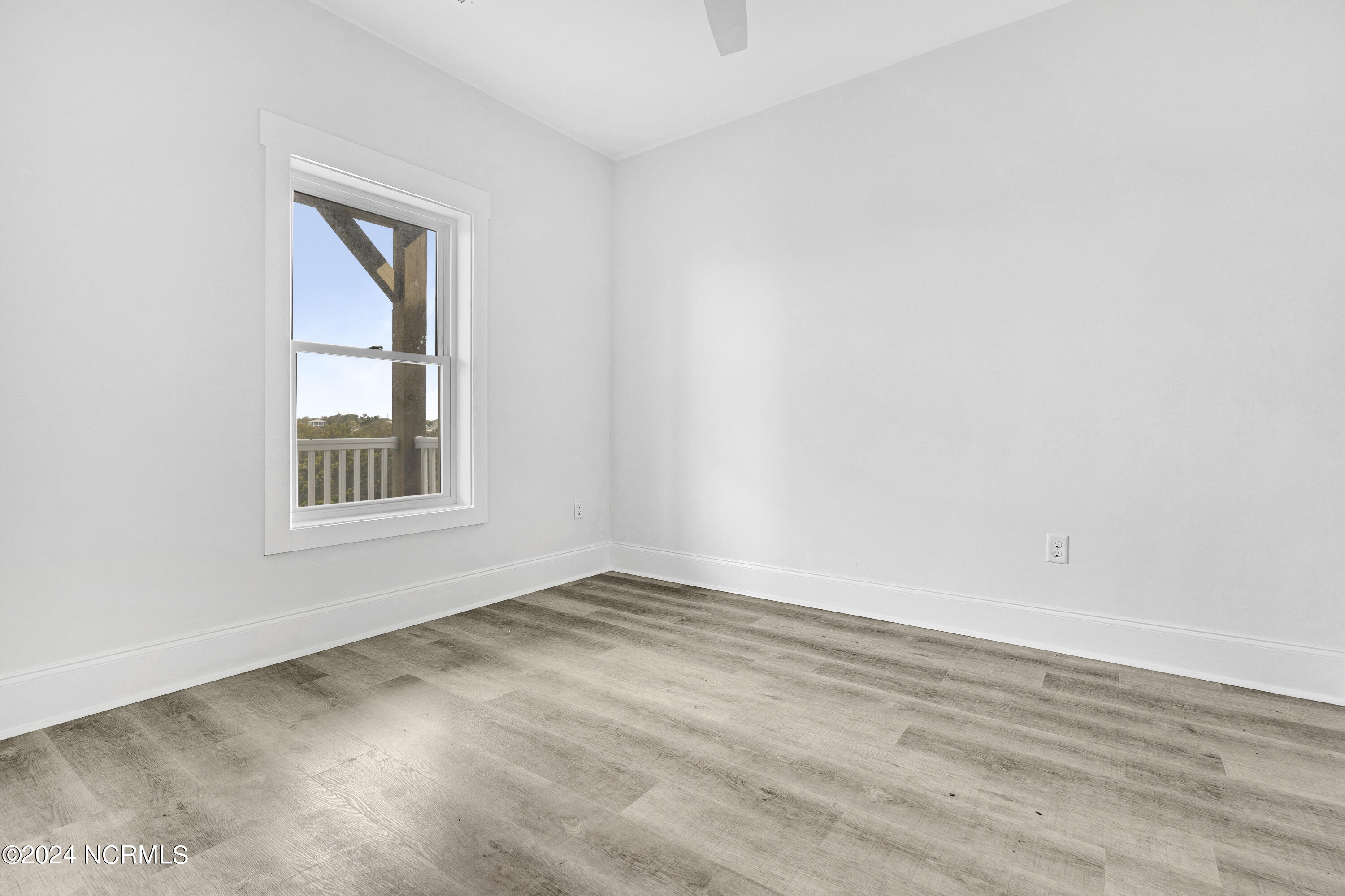 1427 New River Inlet Road North Topsail Beach, NC 28460 - Photo 17 of 36 DSC05082