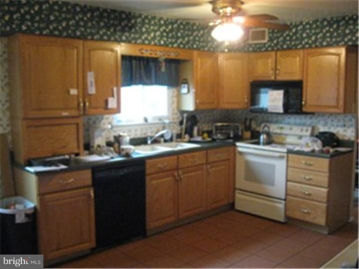 20 Juniper Road Havertown, PA 19083 - Photo 3 of 6