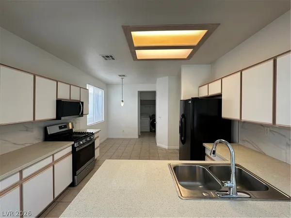 $1,995 | 5433 Dianthus Court, North Las Vegas, NV 89031