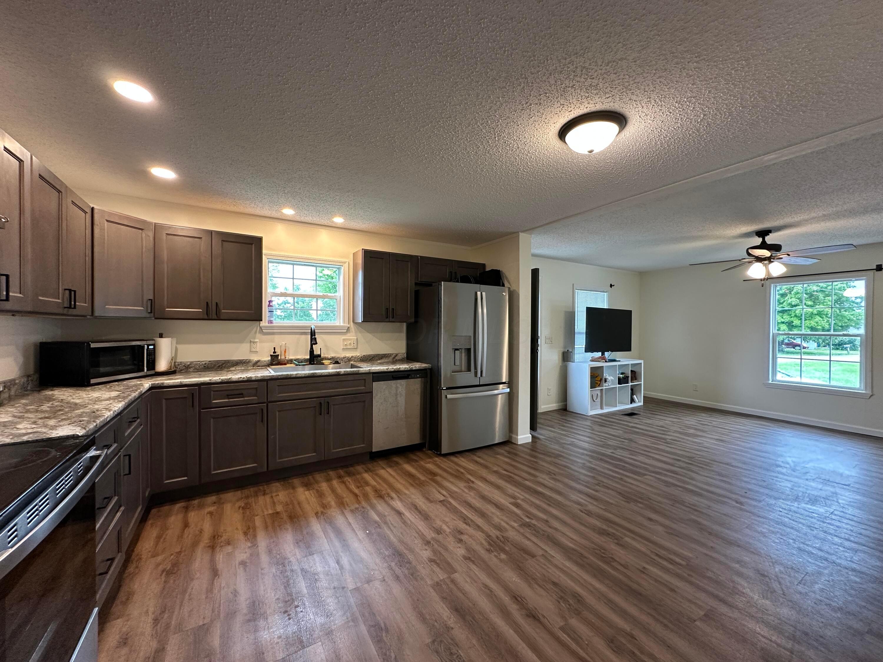 29947 Jackson Road Kingston, OH 45644 - Photo 11 of 33 Kitchen