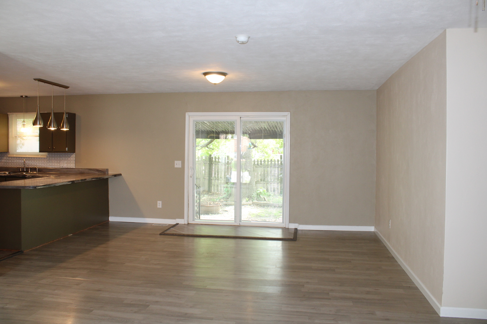 514 Roddy Road Salem, IL 62881 - Photo 15 of 38 Gallery Image 15